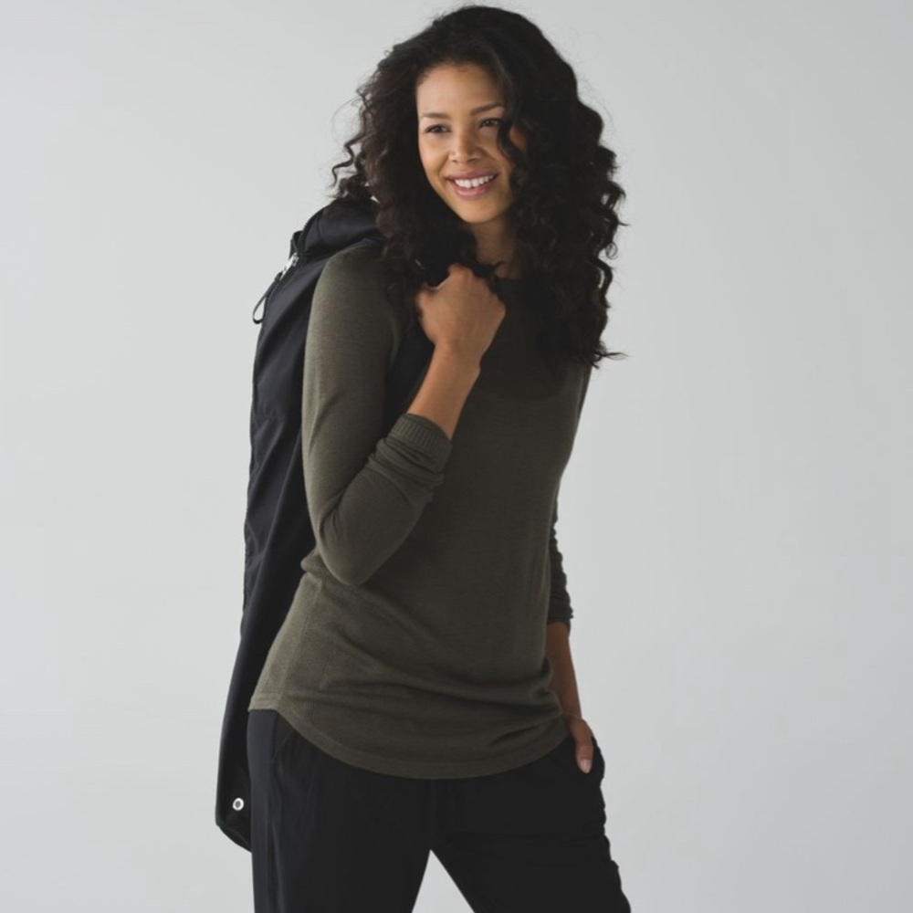 Lululemon Sunshine Coast Long Sleeve-Fatigue Green
